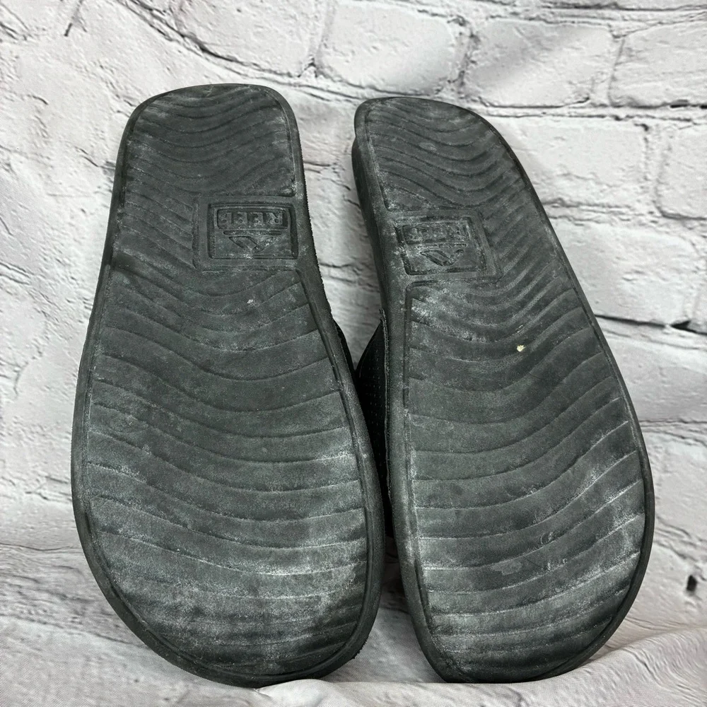 Reef Men’s Black Slide Summer Poolside Vacation Sandals White Logo Size 11 AS IS